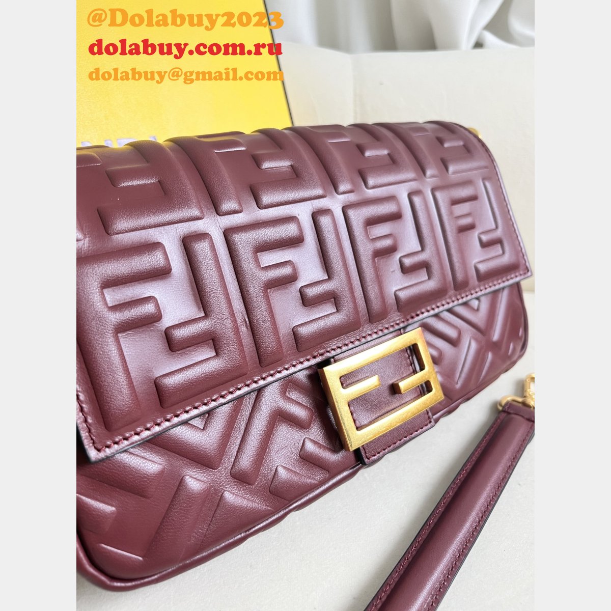 7 star F**di iconic baguette medium bag 211