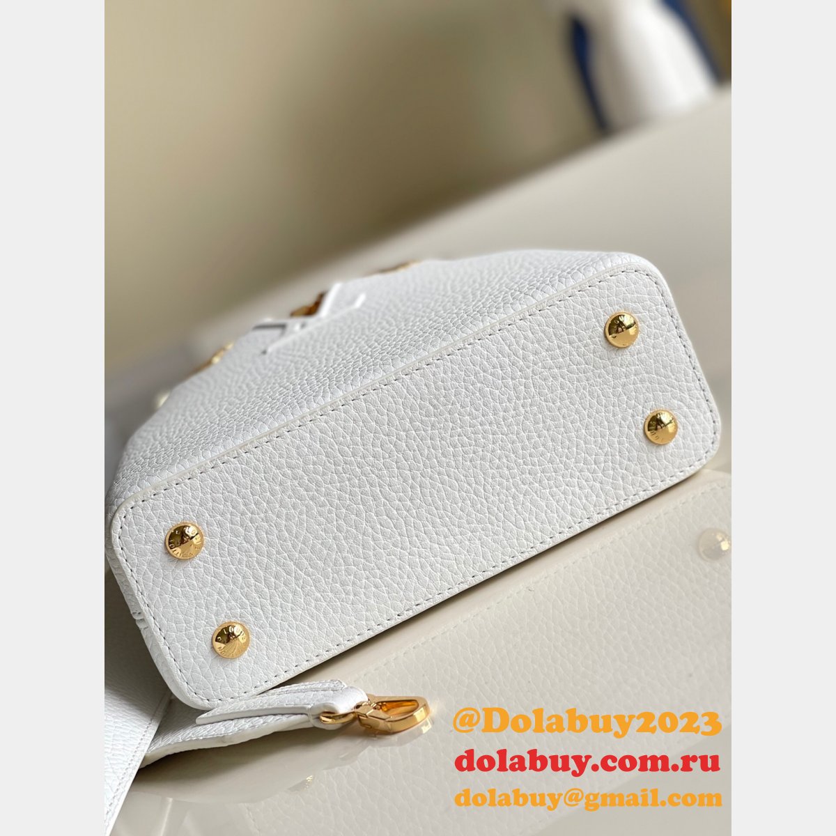 Designer Louis Vuitton Replica Black/White Capucines Mini Capucines M56669 Handbags