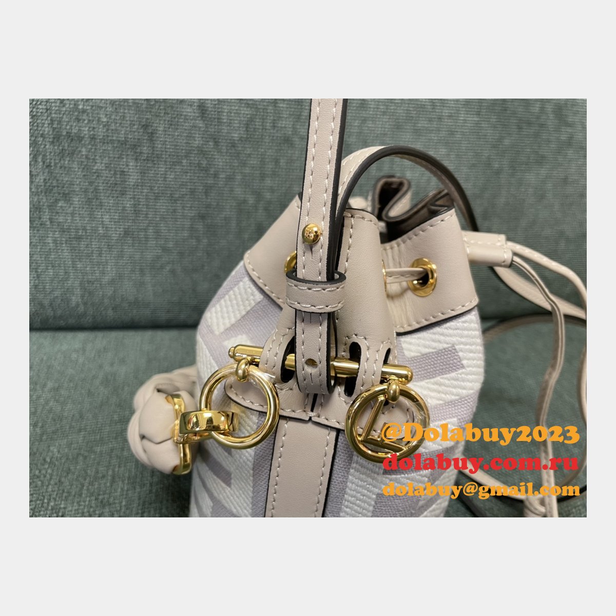buying F**di baguette 83390 replica mon tresor purse