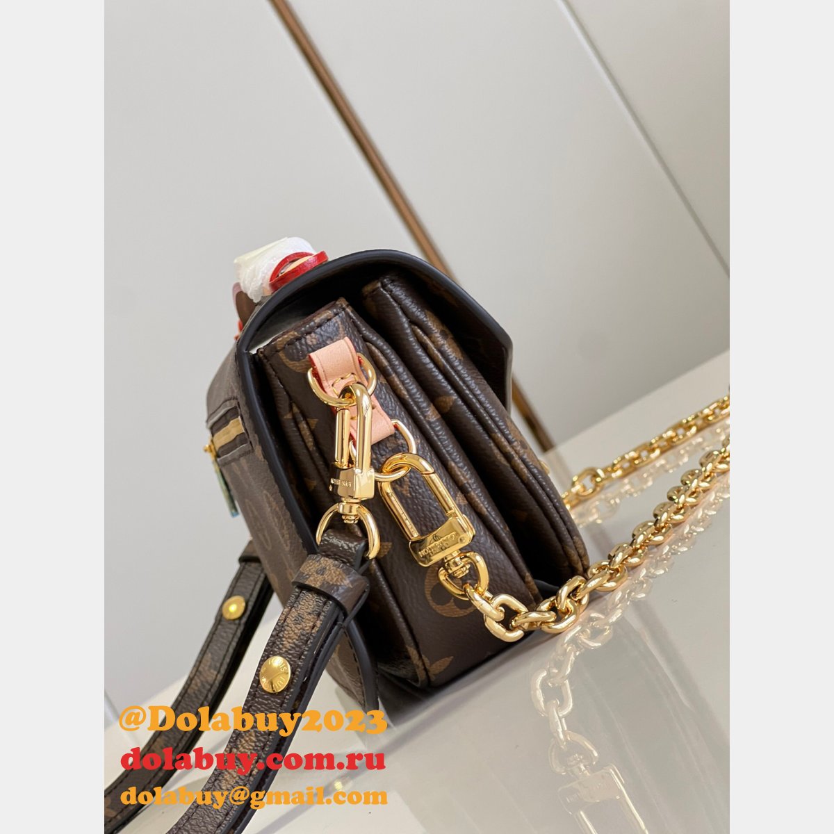 Factory Replica Louis Vuitton M46279 Pochette Métis East West Monogram