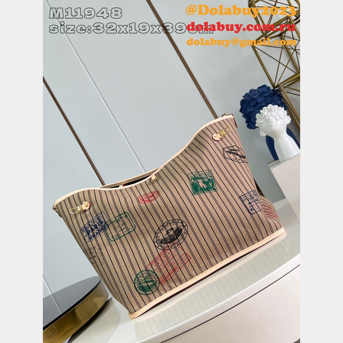 Louis Vuitton Duplicate Neverfull Bandoulière Inside Out GM M11948 Bag