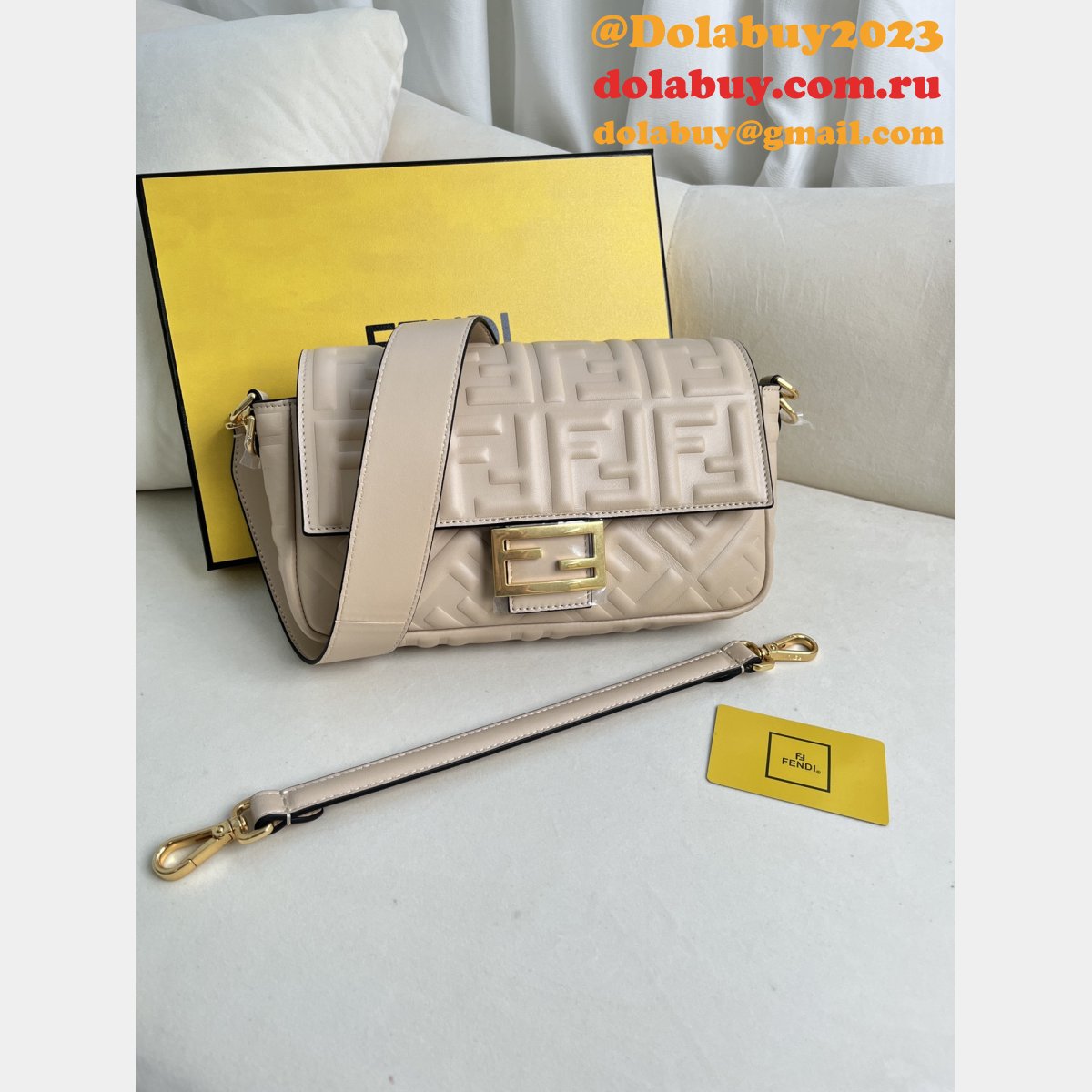 7 star F**di iconic baguette medium bag 211