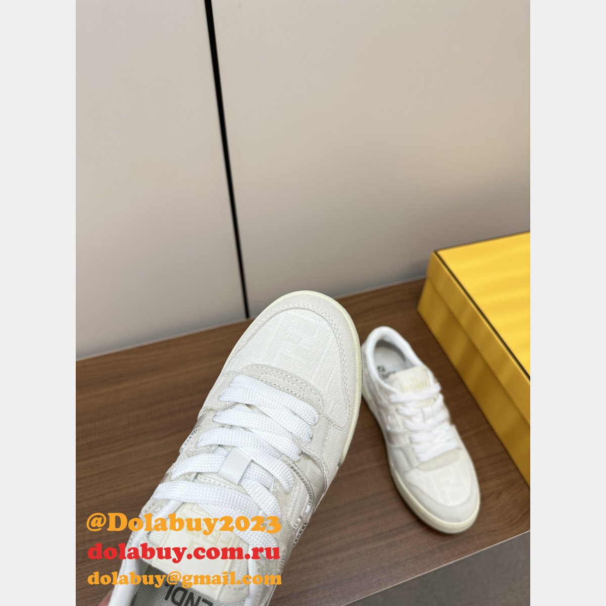 F**di match leather sneakers