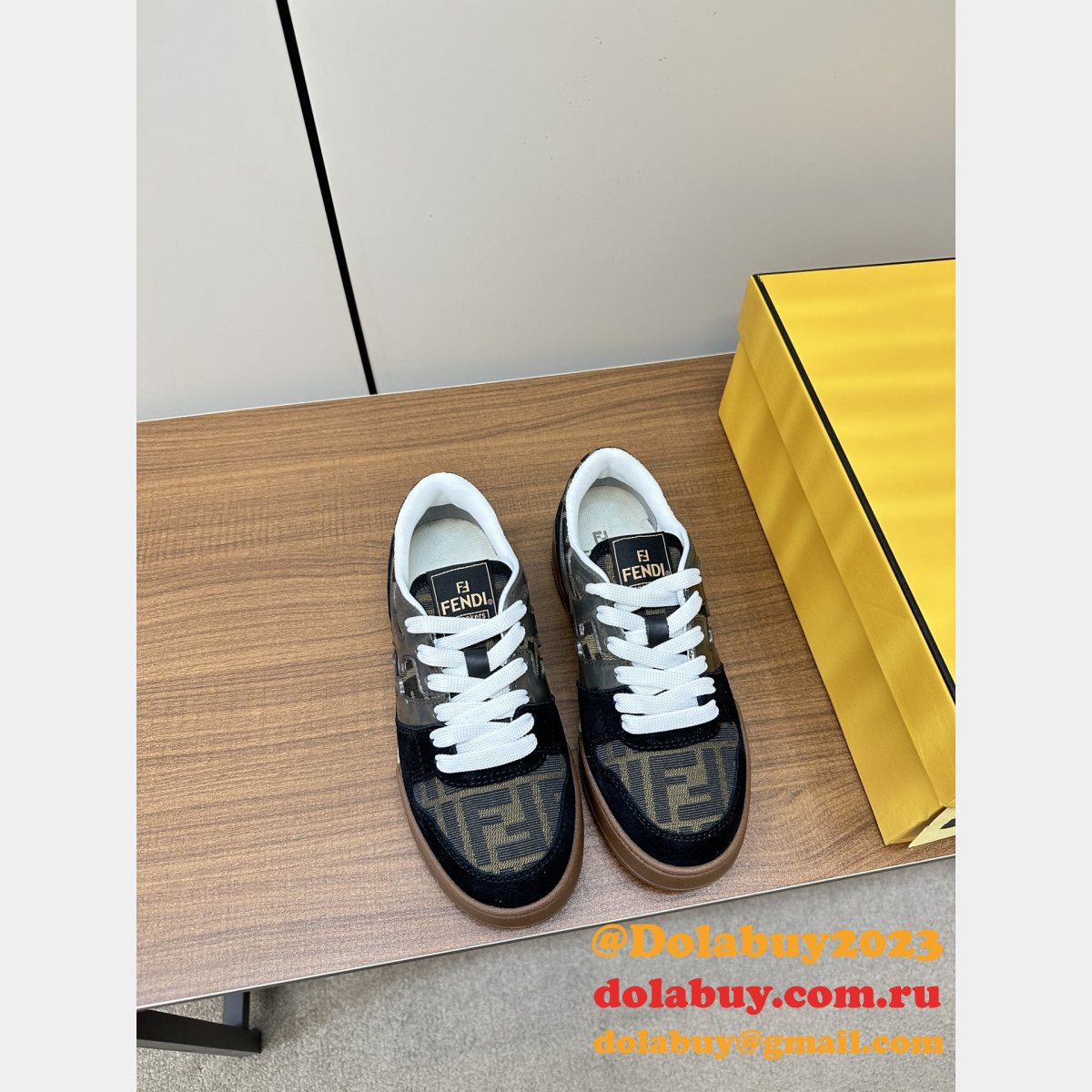 F**di match leather sneakers