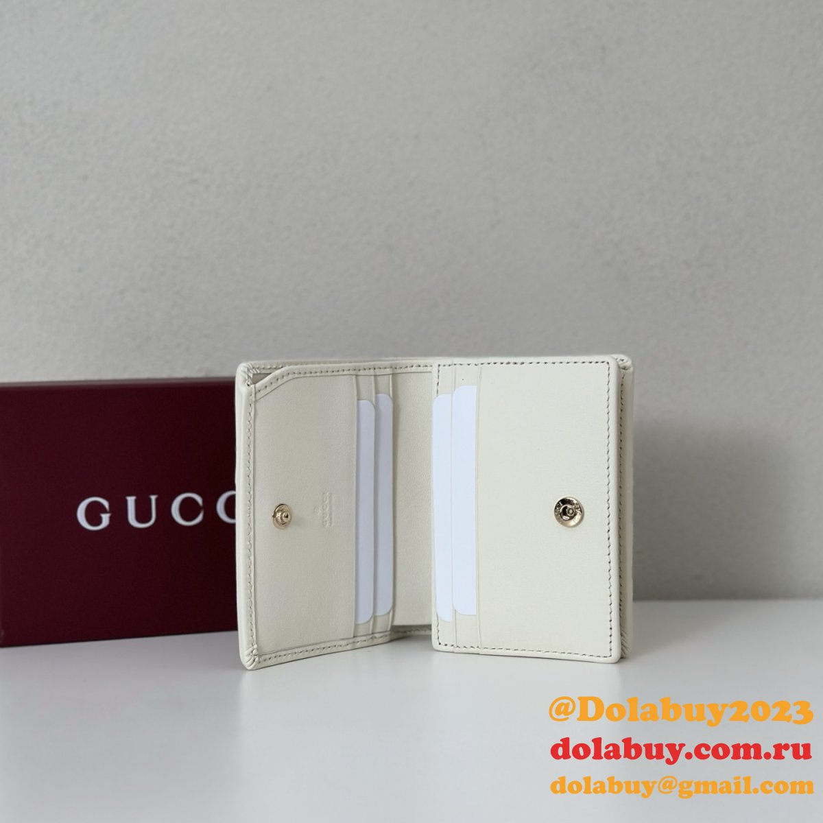 G*u*i inspired gg emblem compact wallet 820692/621887 bag