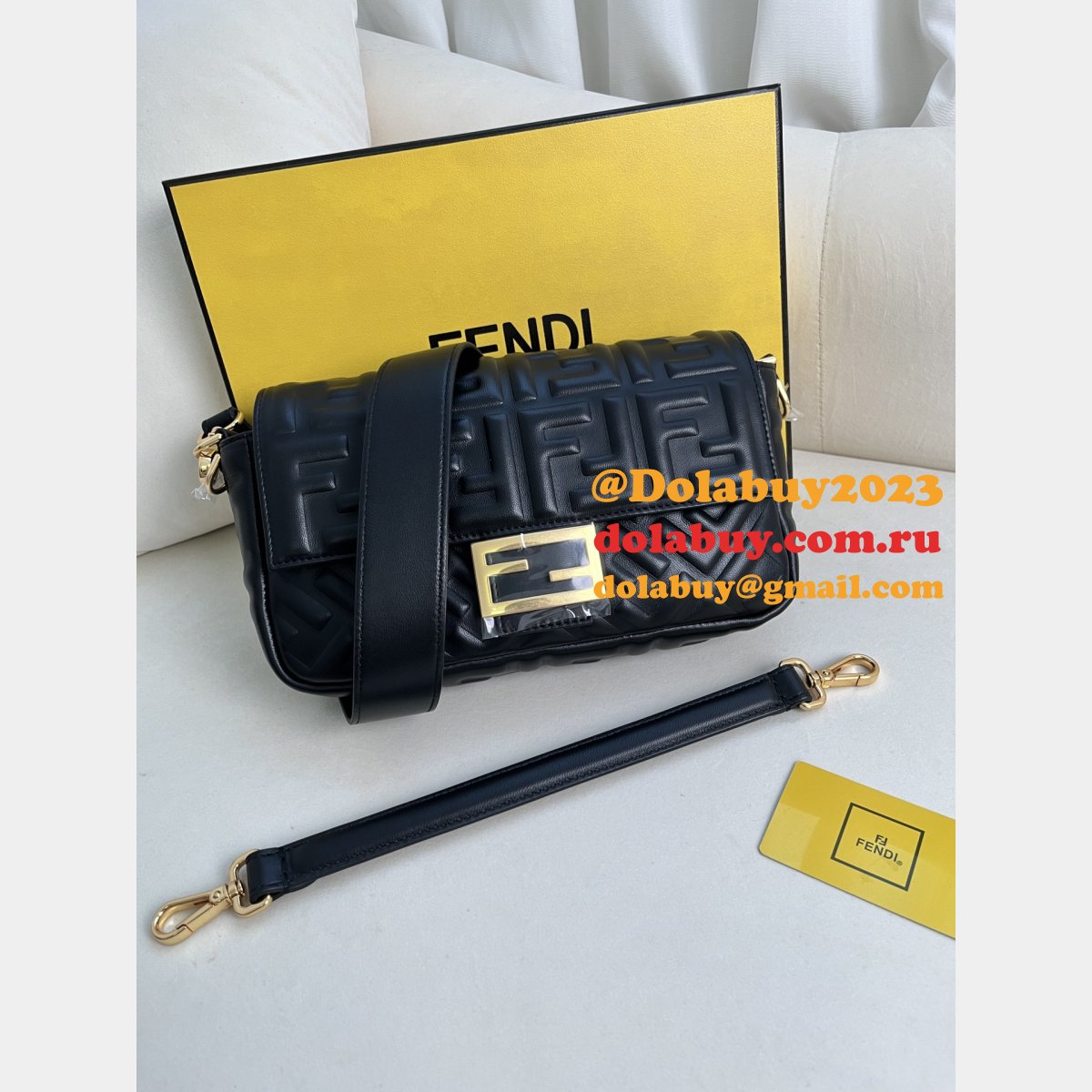 7 star F**di iconic baguette medium bag 211