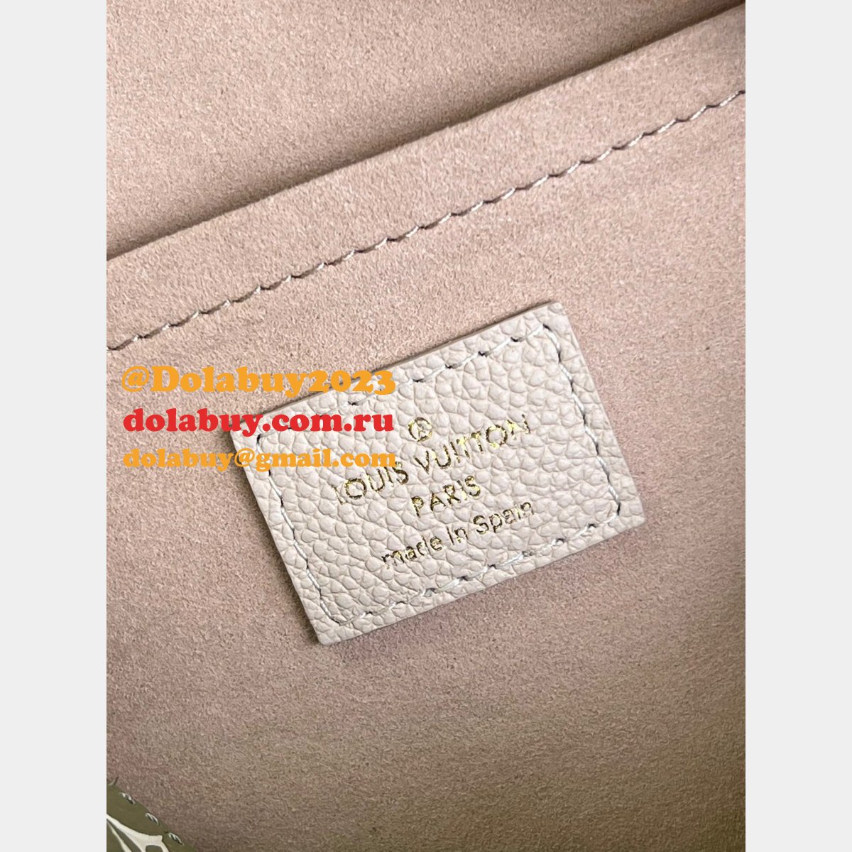 Louis Vuitton cheap replica designer Speedy Bandouliere 20 M46118 Bag