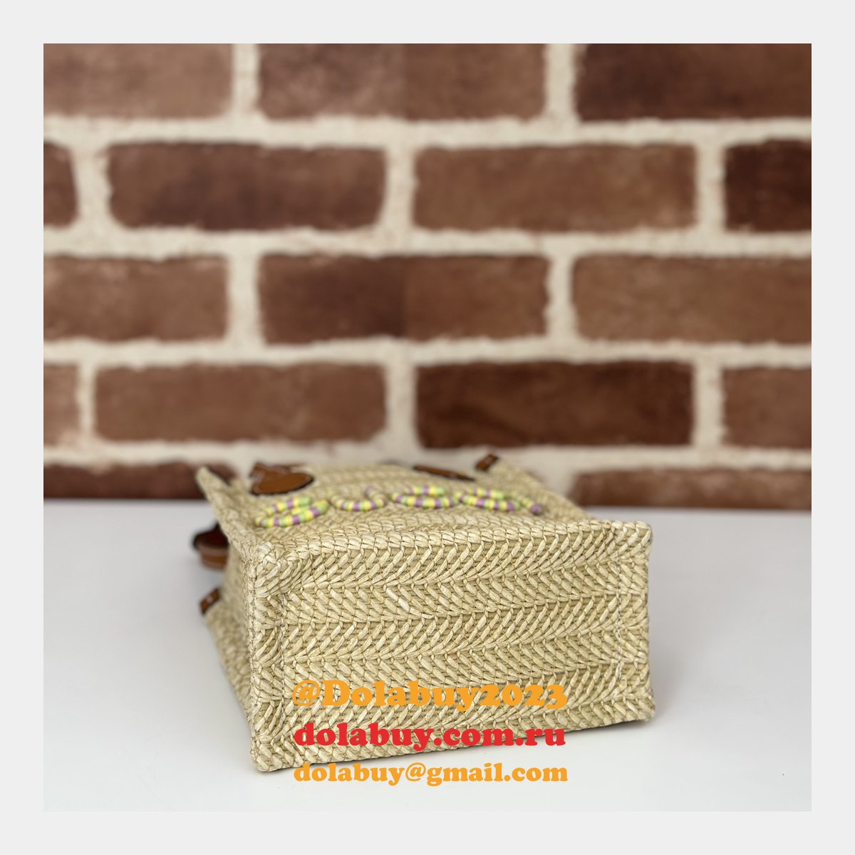 G*u*i fake super crossbody straw-effect 780083 top bag