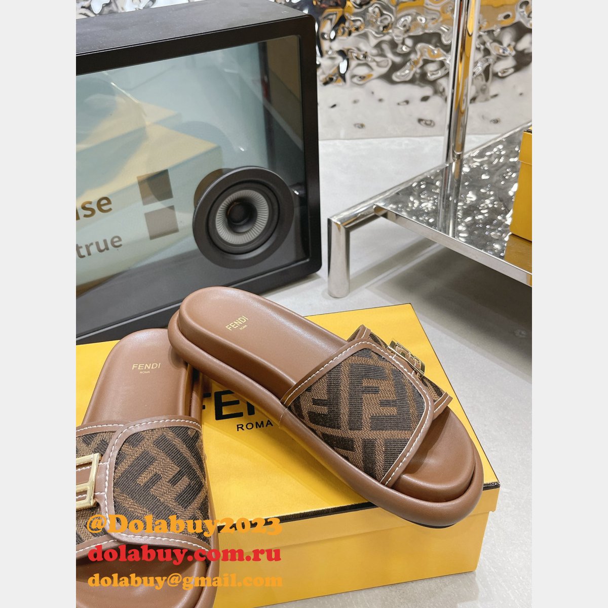 cheap F**di reflections knockoff sandals shoes on sale